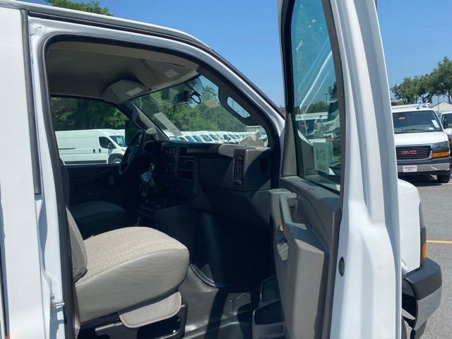 New 2024 GMC Savana 3500 w/ Power Convenience Package image 30
