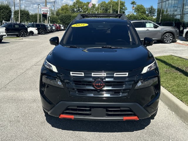 Certified 2025 Nissan Rogue SV AWD/4WD image 4