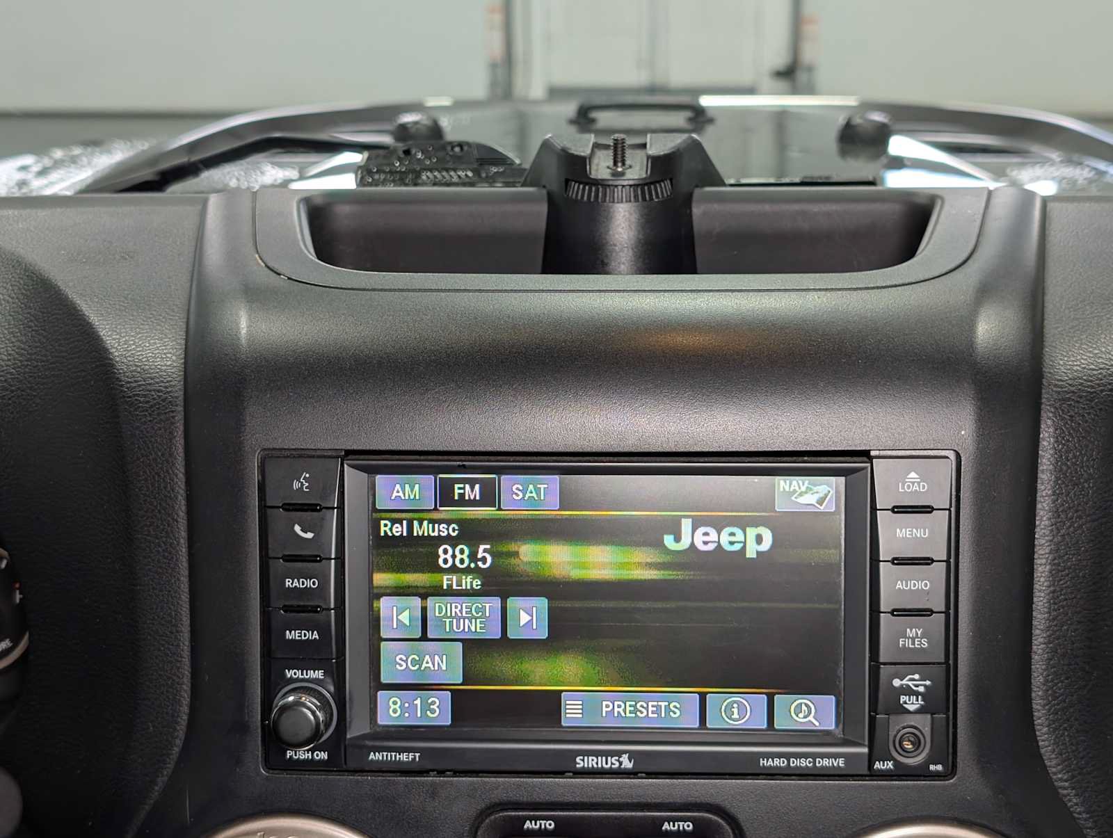 Used 2016 Jeep Wrangler Unlimited Sahara AWD/4WD image 17