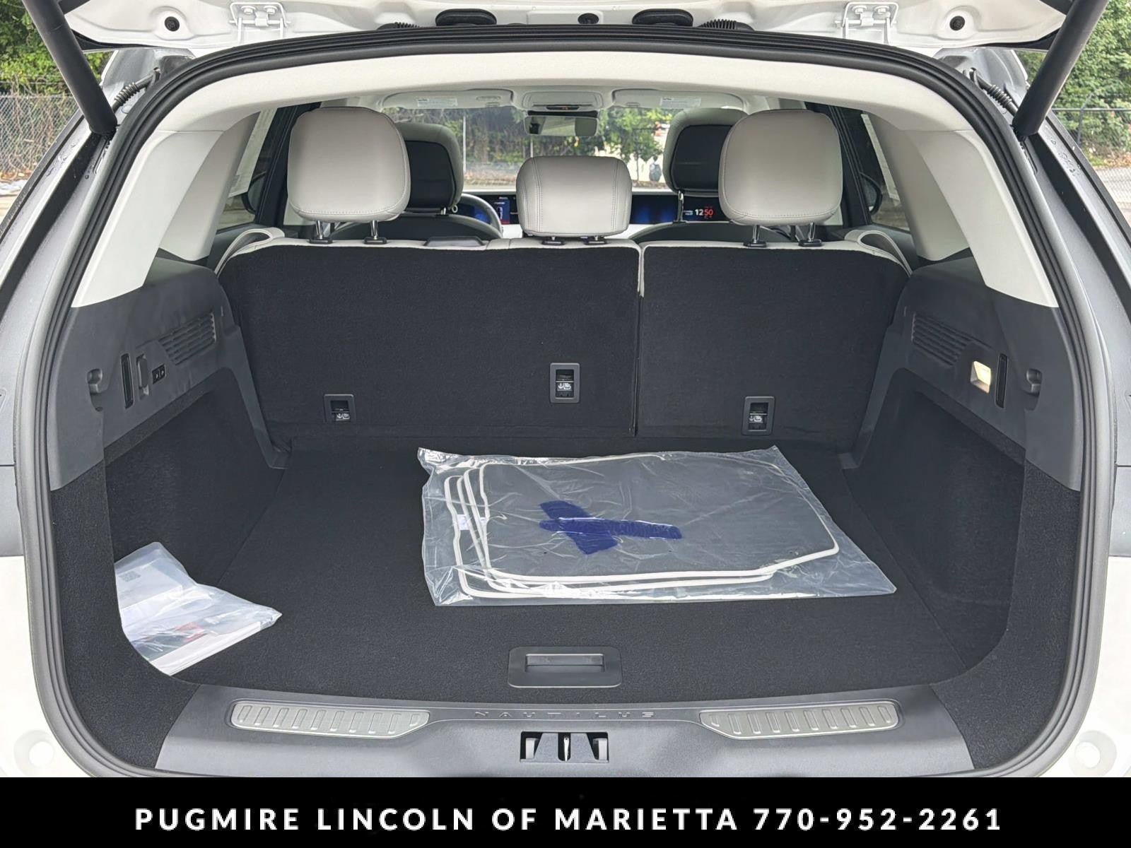 New 2026 Lincoln Nautilus Premier w/ Equipment Group 102A AWD/4WD image 18