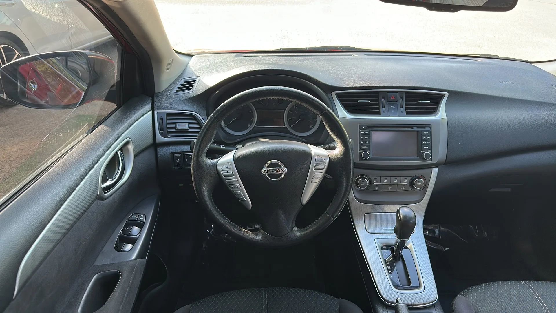 Used 2013 Nissan Sentra SR w/ Premium Pkg FWD image 26