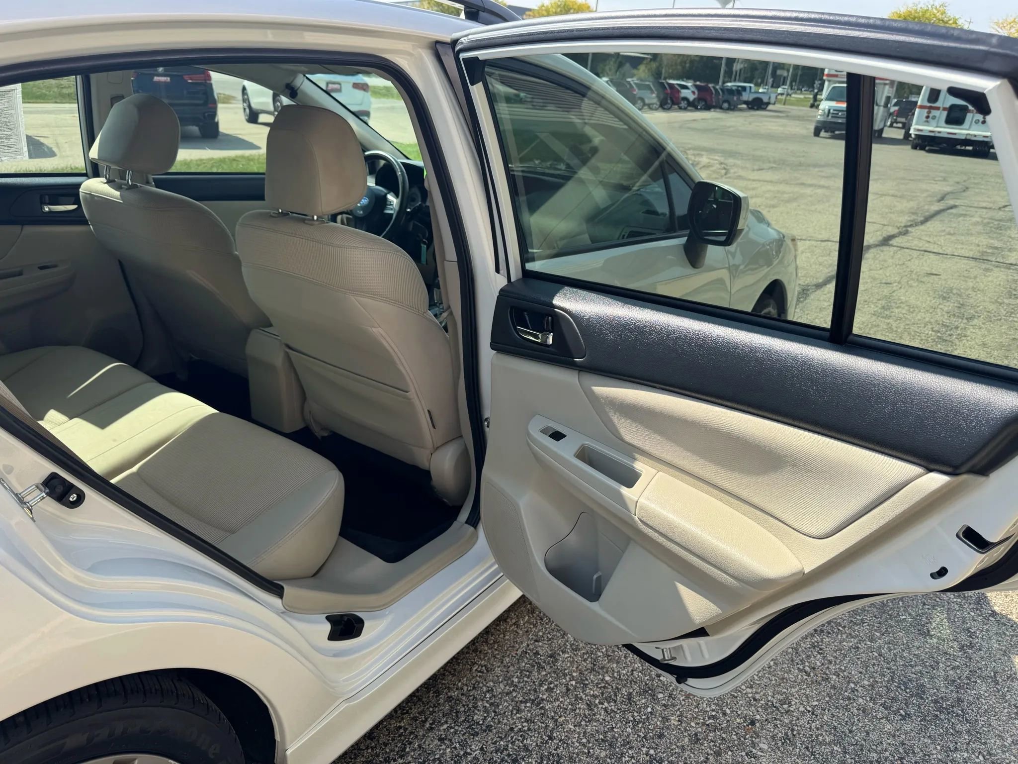 Used 2014 Subaru Impreza 2.0i Sport Premium image 14