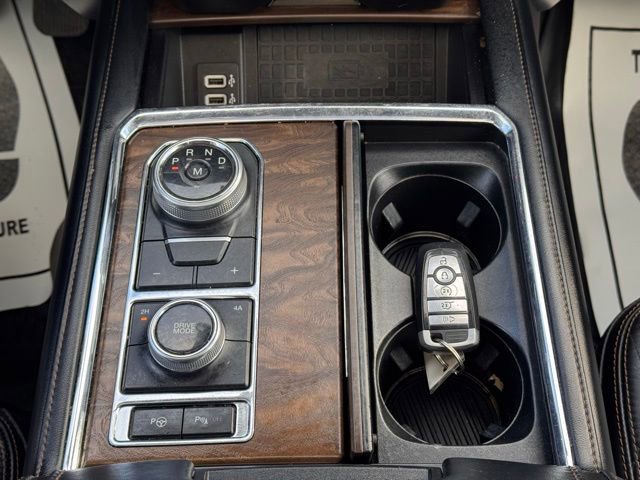 Used 2019 Ford Expedition Platinum image 18