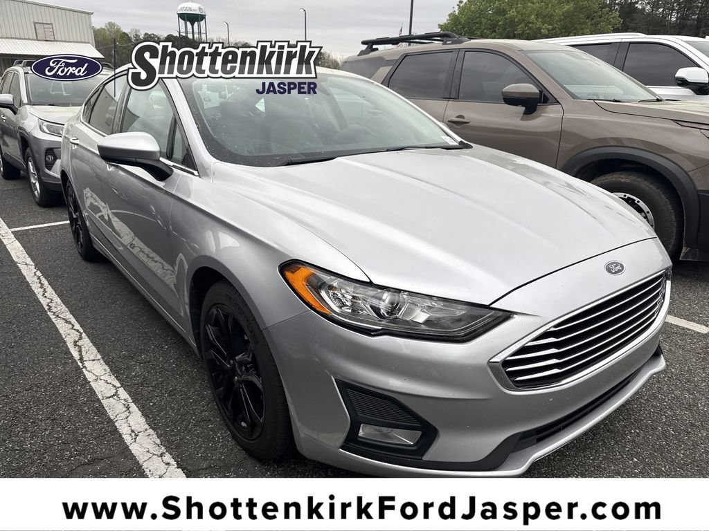 Used 2019 Ford Fusion SE w/ Equipment Group 151A image 1