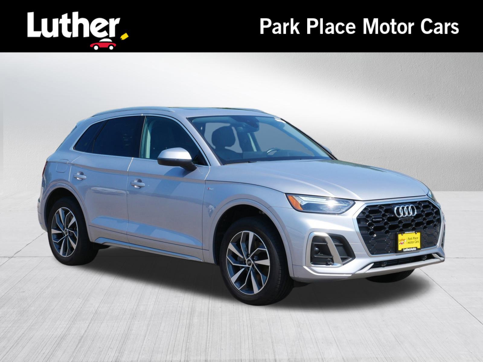 Used 2022 Audi Q5 2.0T Premium Plus w/ Premium Plus Package image 1