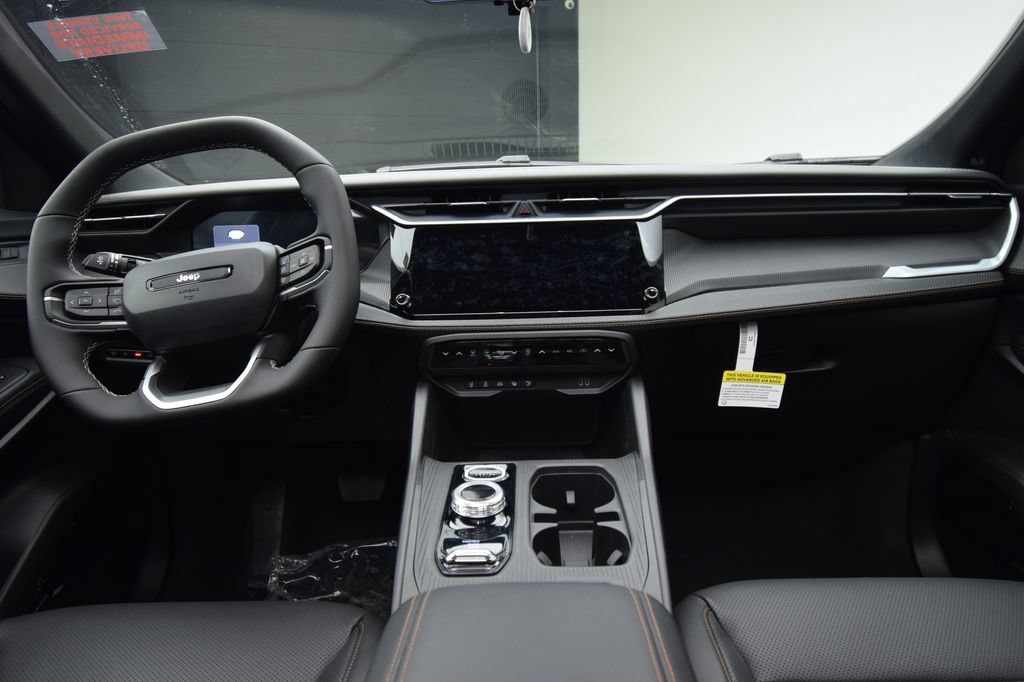New 2026 Jeep Cherokee Overland w/ Advanced Pro Tech Group AWD/4WD image 39