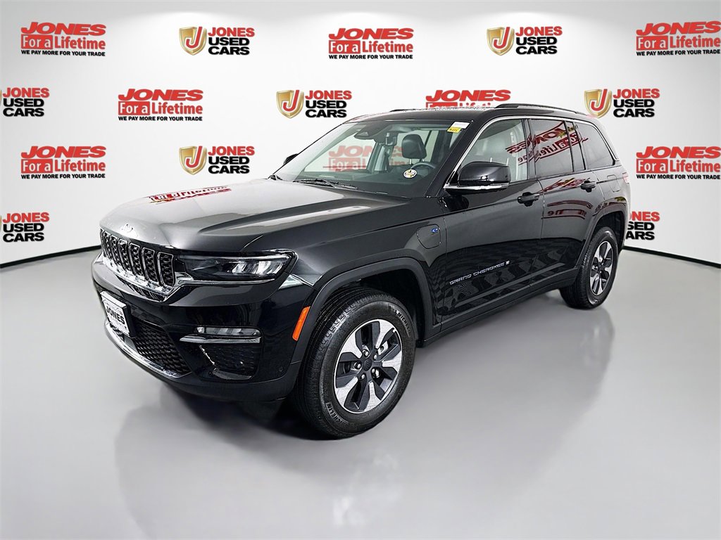 Used 2022 Jeep Grand Cherokee Limited 4xe w/ Luxury Tech Group II image 16
