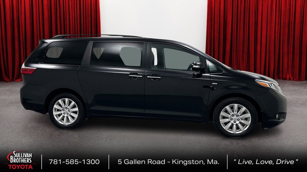 Used 2017 Toyota Sienna Limited image 4