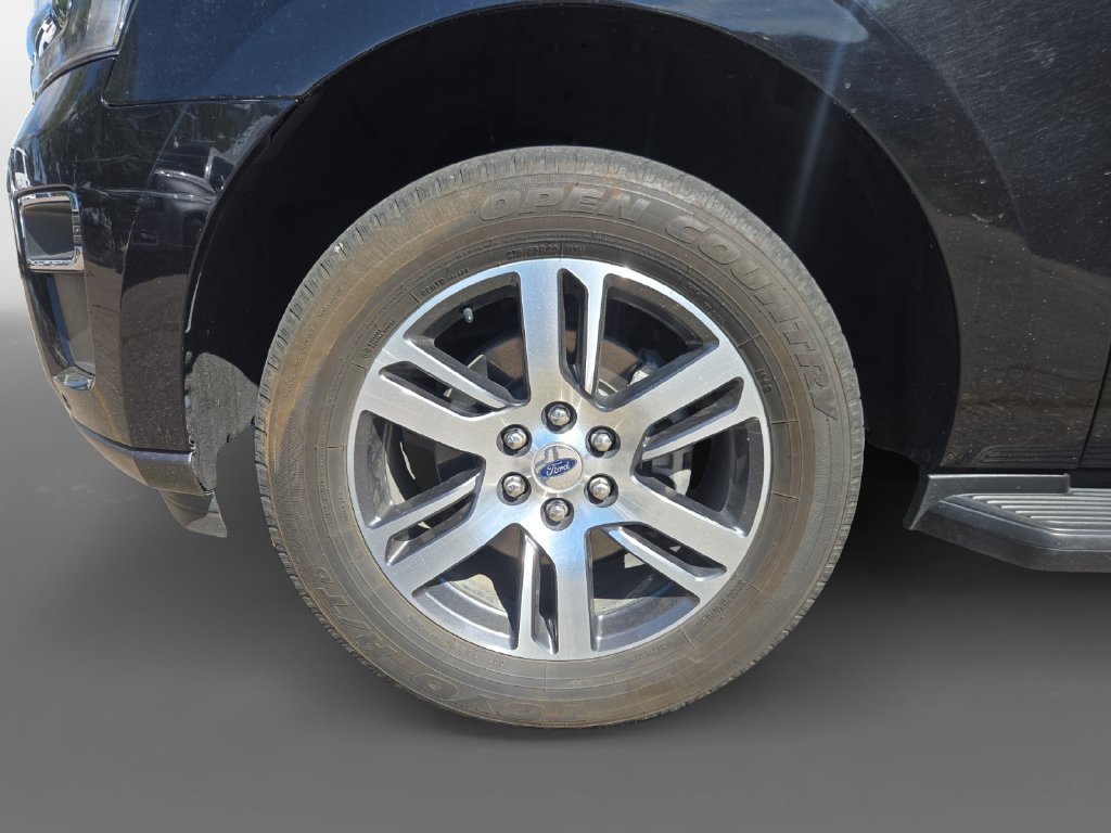 Used 2024 Ford Expedition Limited AWD/4WD image 15
