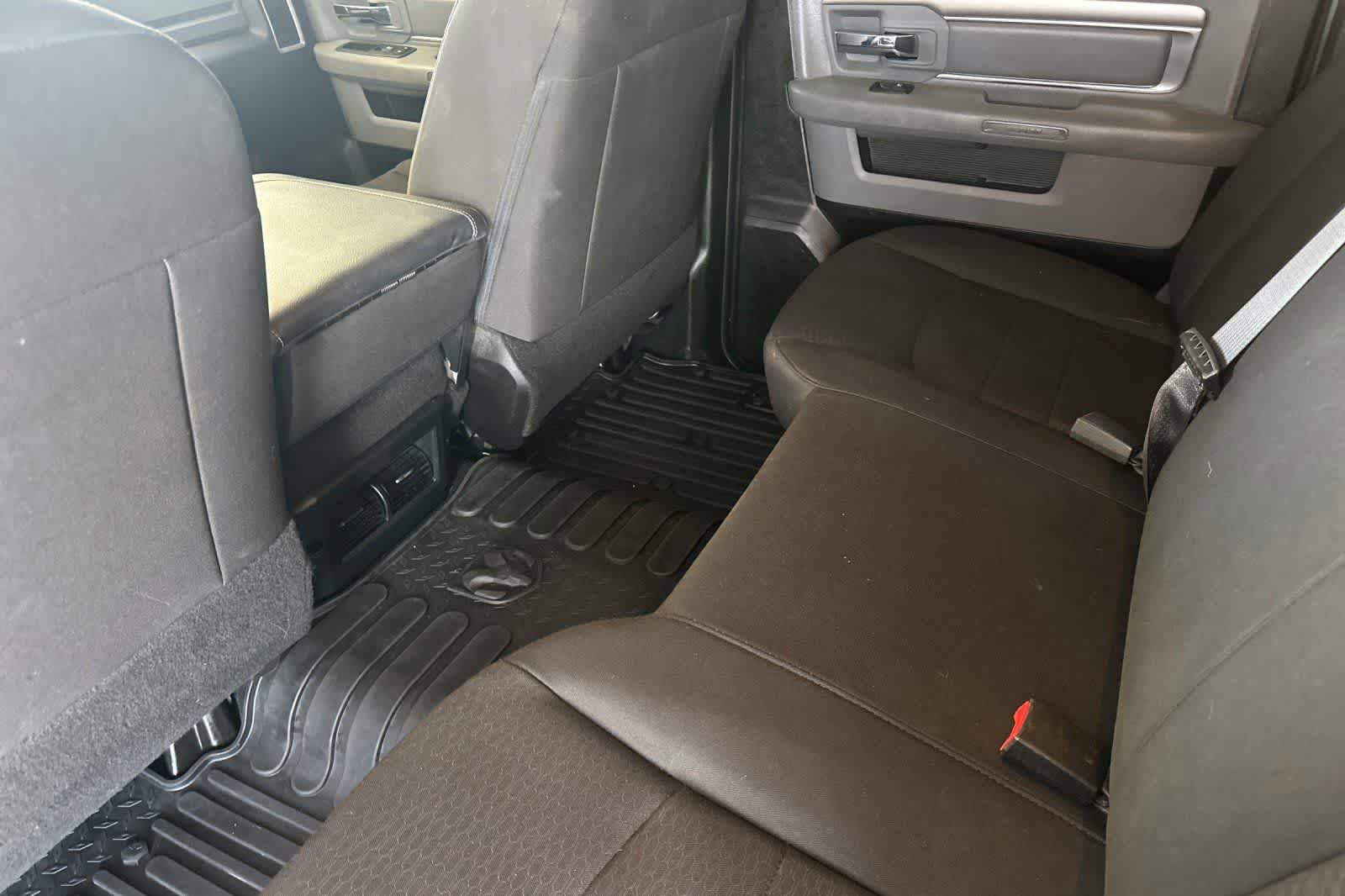 Used 2019 RAM 1500 Warlock w/ Electronics Group AWD/4WD image 4