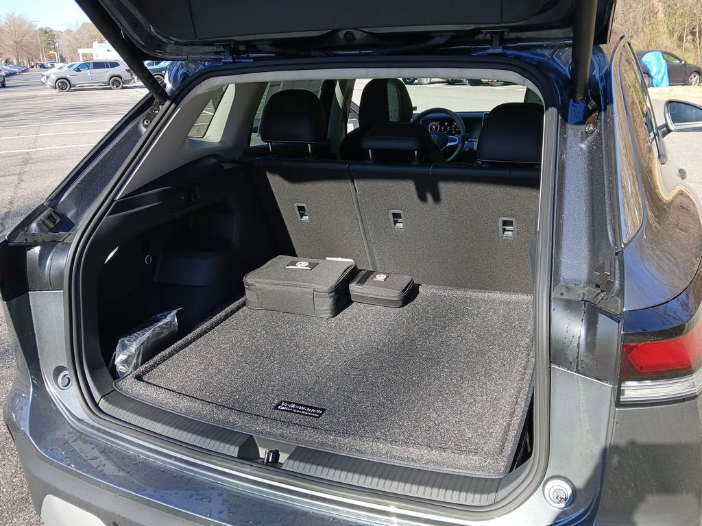 New 2026 Volkswagen Tiguan SE image 22