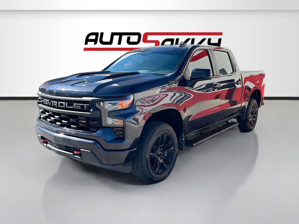 Used 2023 Chevrolet Silverado 1500 Custom Trail Boss w/ LPO, Dark Essentials Package image 3