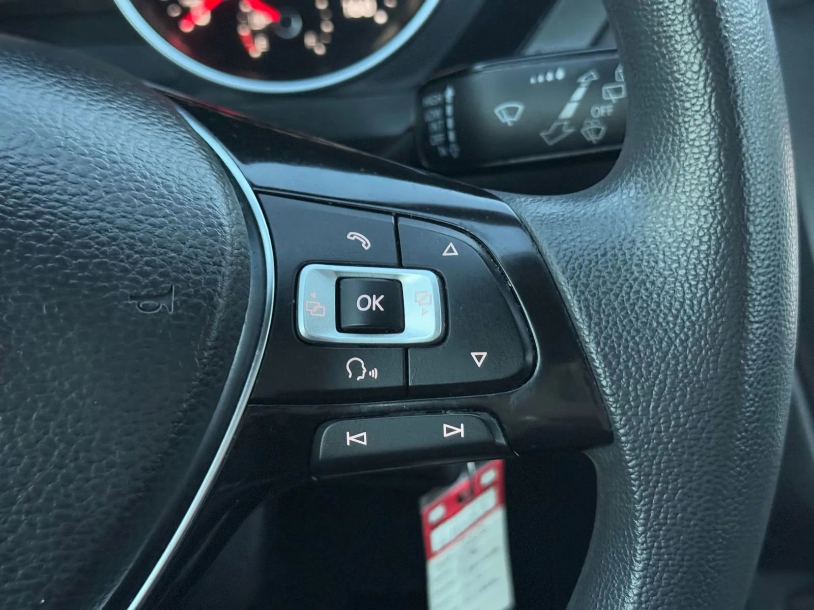 Used 2018 Volkswagen Tiguan S w/ 3rd Row Seat Package image 25