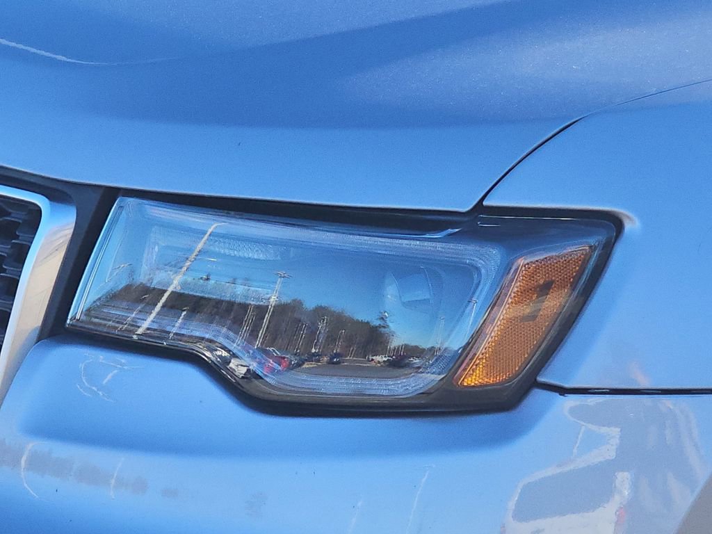 Used 2018 Jeep Grand Cherokee Limited image 37