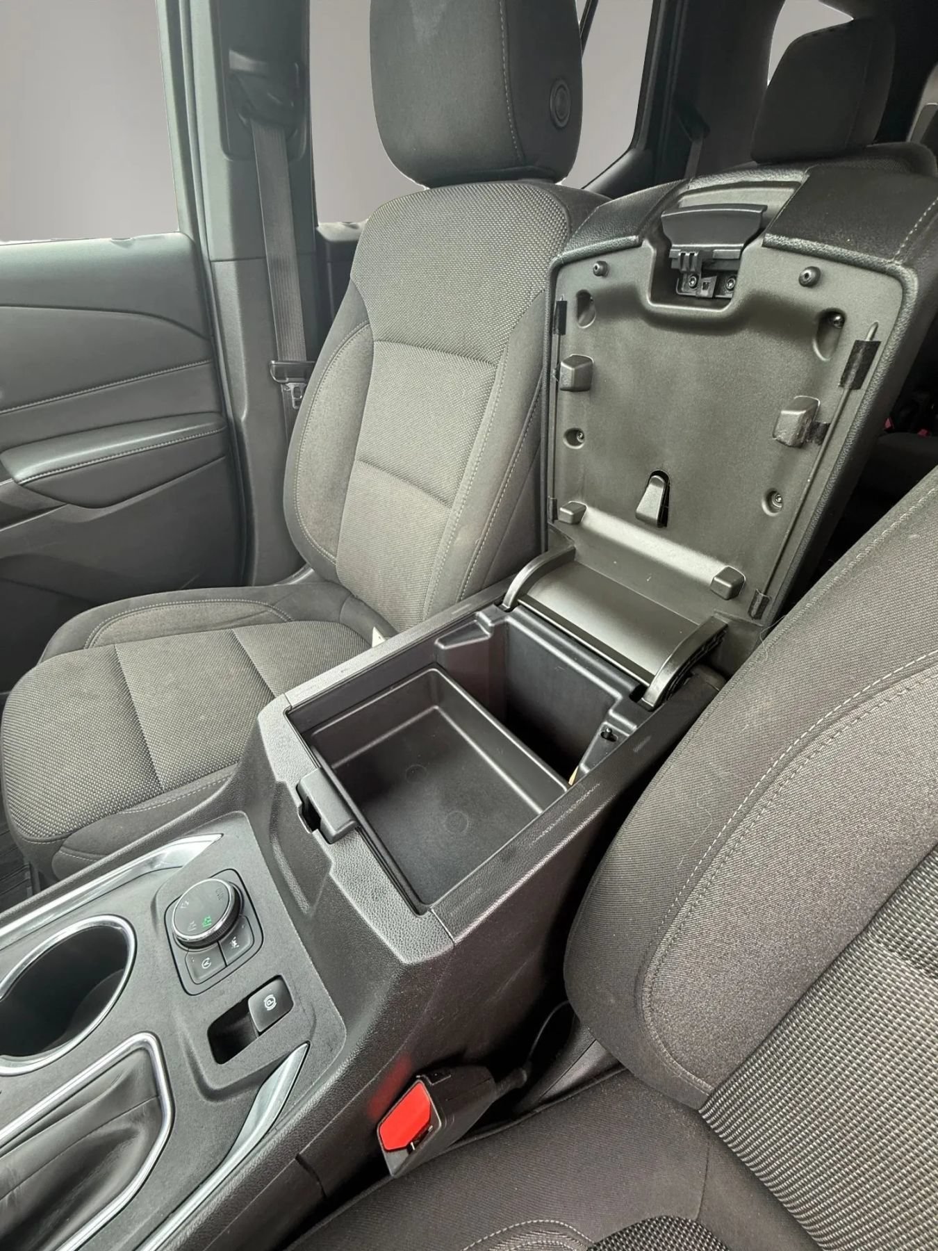 Used 2023 Chevrolet Traverse LT w/ Rear Camera Mirror Package AWD/4WD image 31