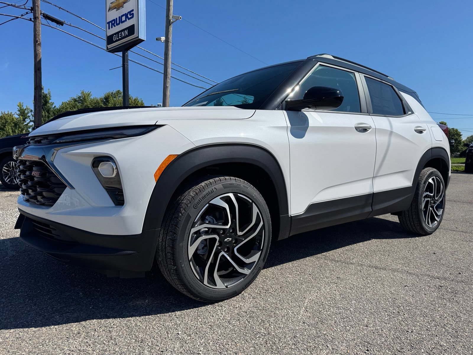 New 2026 Chevrolet TrailBlazer RS w/ Convenience Package AWD/4WD image 2