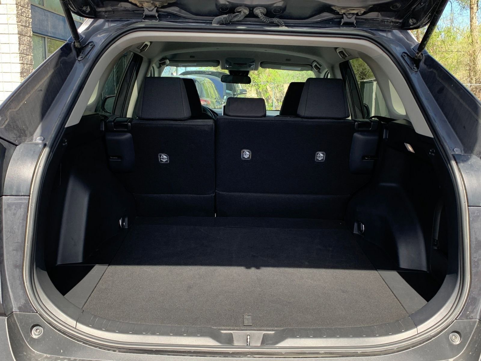 Used 2025 Toyota RAV4 LE image 30