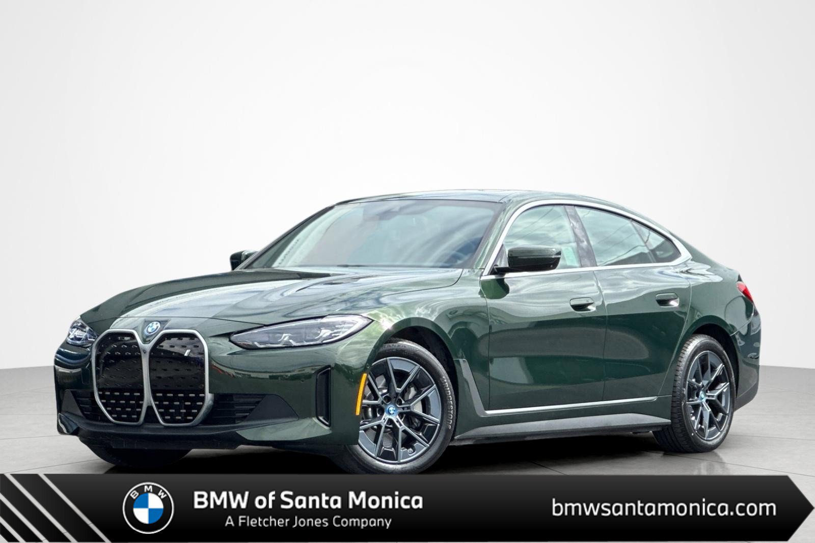 Used 2024 BMW i4 eDrive40 w/ Premium Package RWD image 1