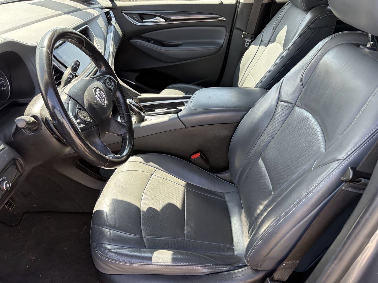 Used 2019 Buick Enclave Essence FWD image 6