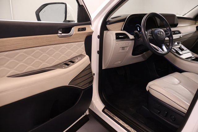 Used 2022 Hyundai Palisade Calligraphy w/ Cargo Package FWD image 9