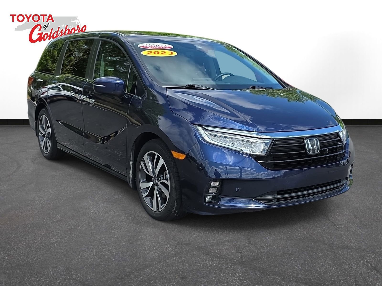 Used 2023 Honda Odyssey Touring image 3