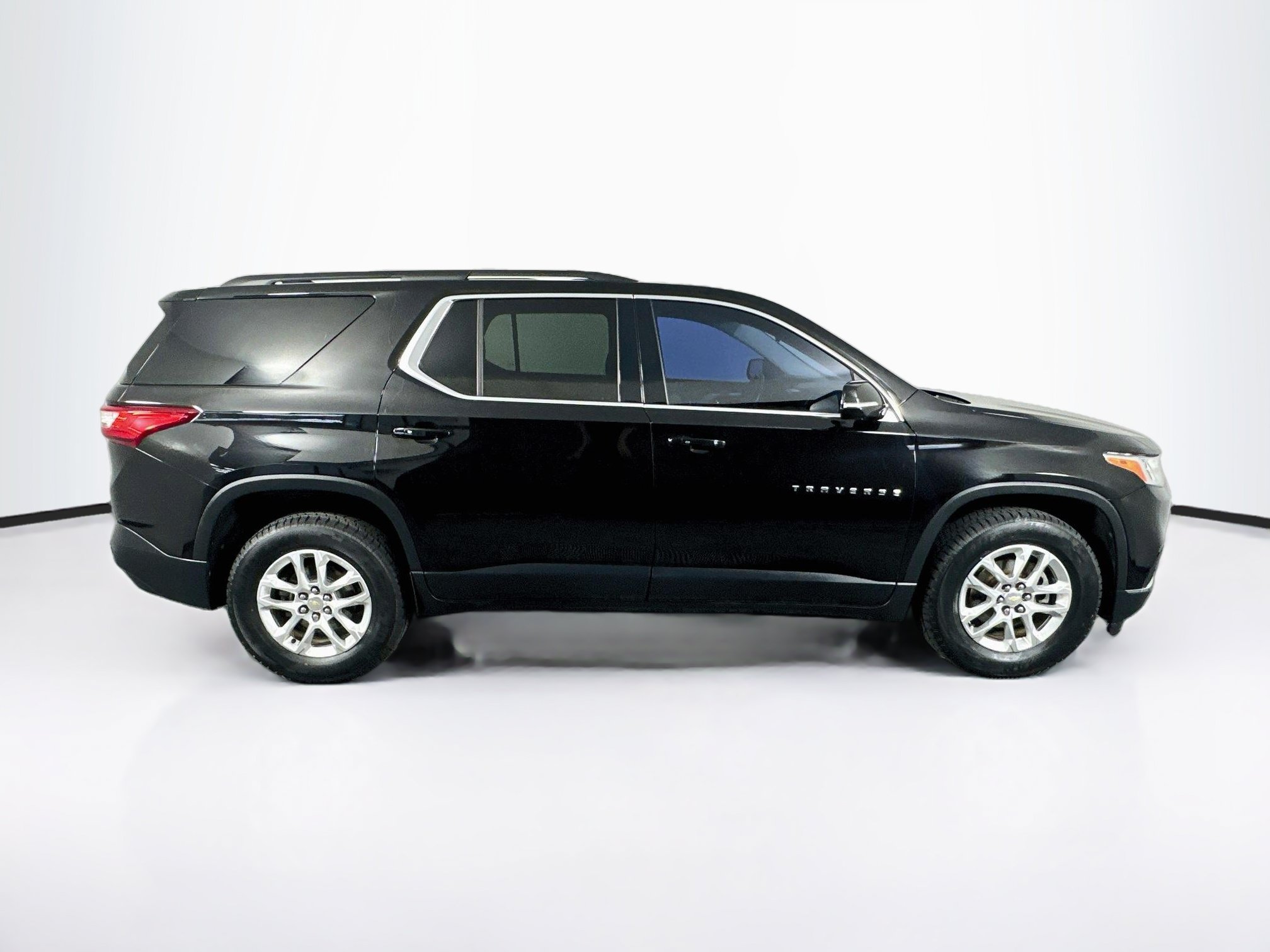 Used 2019 Chevrolet Traverse LT FWD image 10