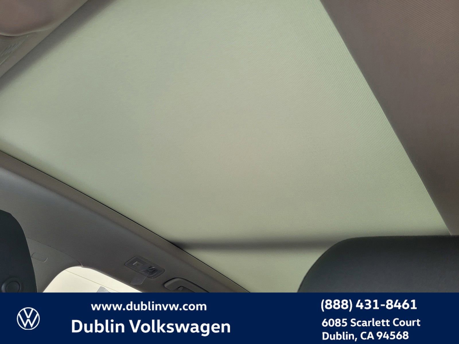New 2025 Volkswagen Taos SEL image 14