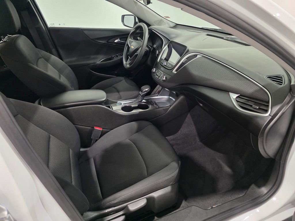 Used 2022 Chevrolet Malibu LS w/ Driver Confidence Package II FWD image 23