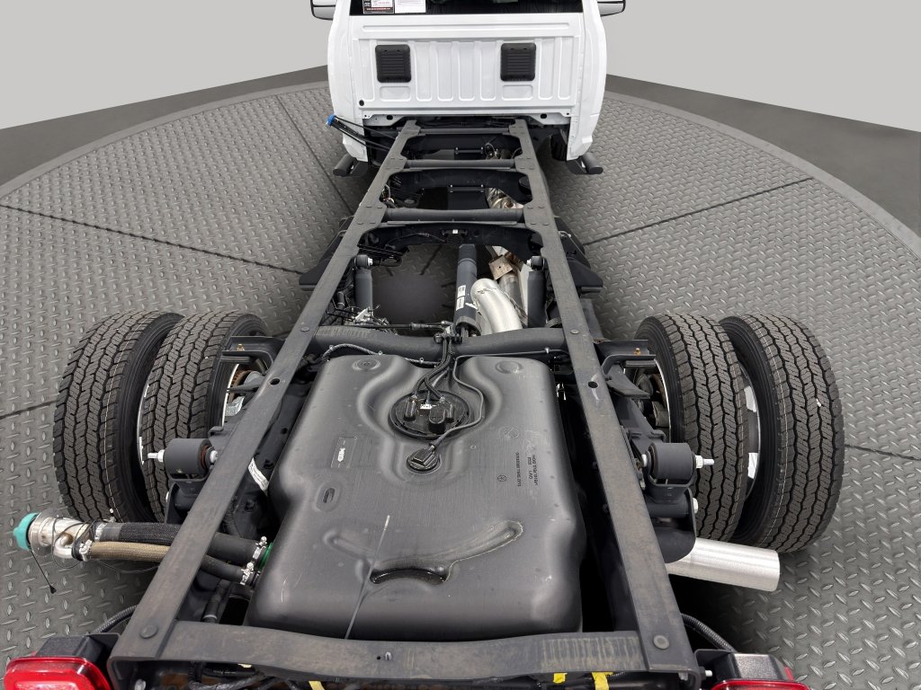 Used 2024 RAM 5500 Tradesman w/ Safety Group image 8