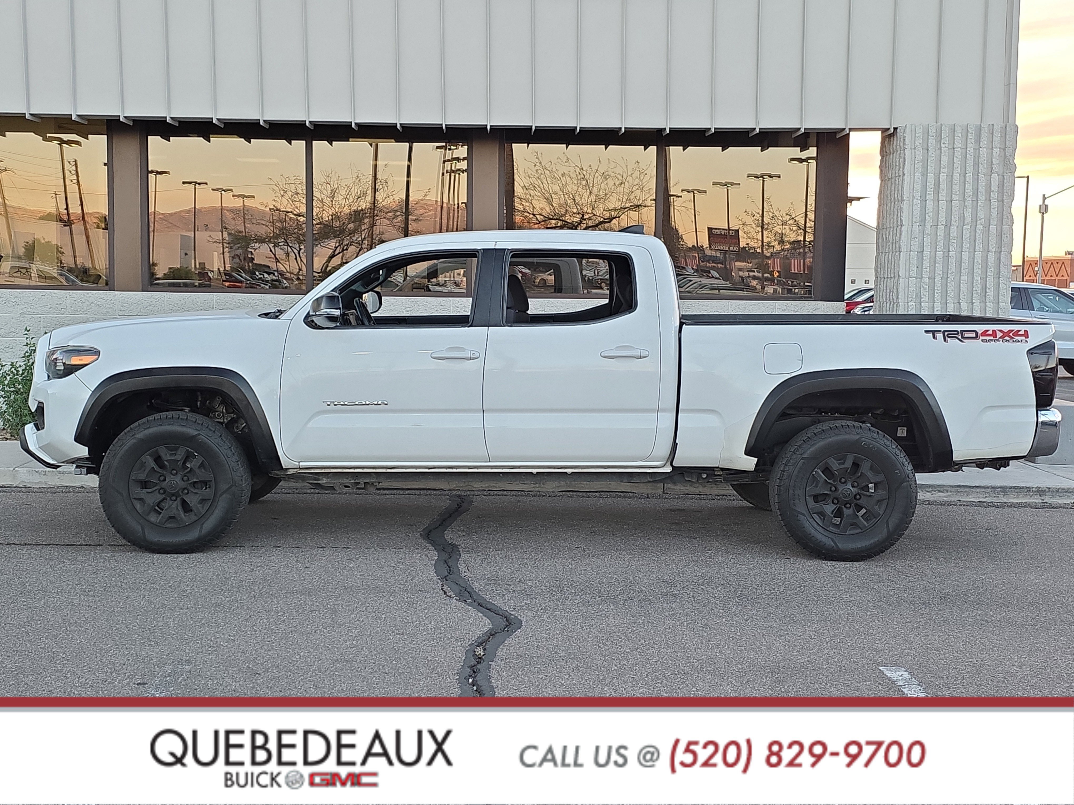 Used 2016 Toyota Tacoma TRD Off-Road w/ Towing Package AWD/4WD image 4