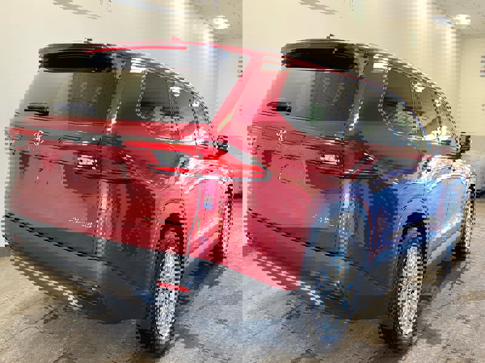 Used 2024 Toyota Grand Highlander Platinum image 9