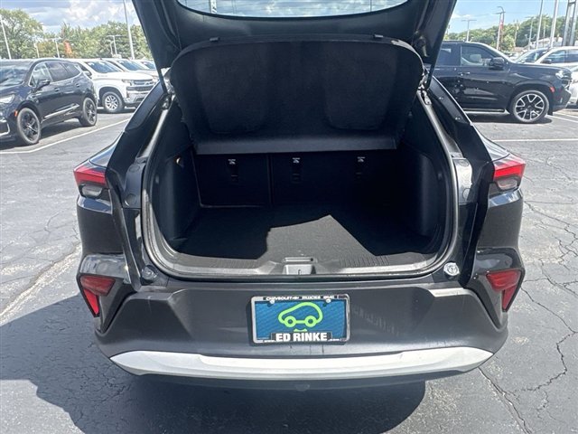 Used 2024 Buick Envista Sport Touring w/ Convenience I Package FWD image 24