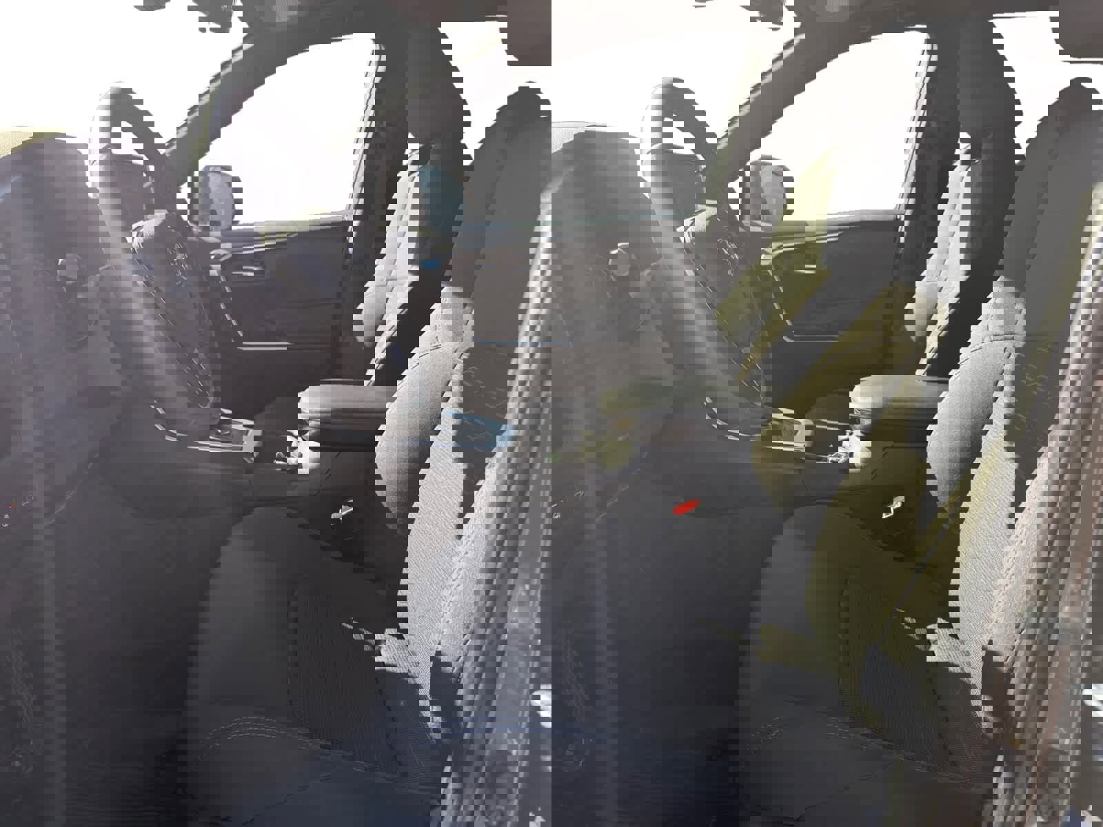 Used 2023 Toyota RAV4 SE w/ Convenience Package image 9