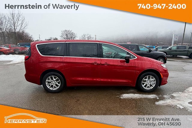 New 2026 Chrysler Pacifica Select image 29