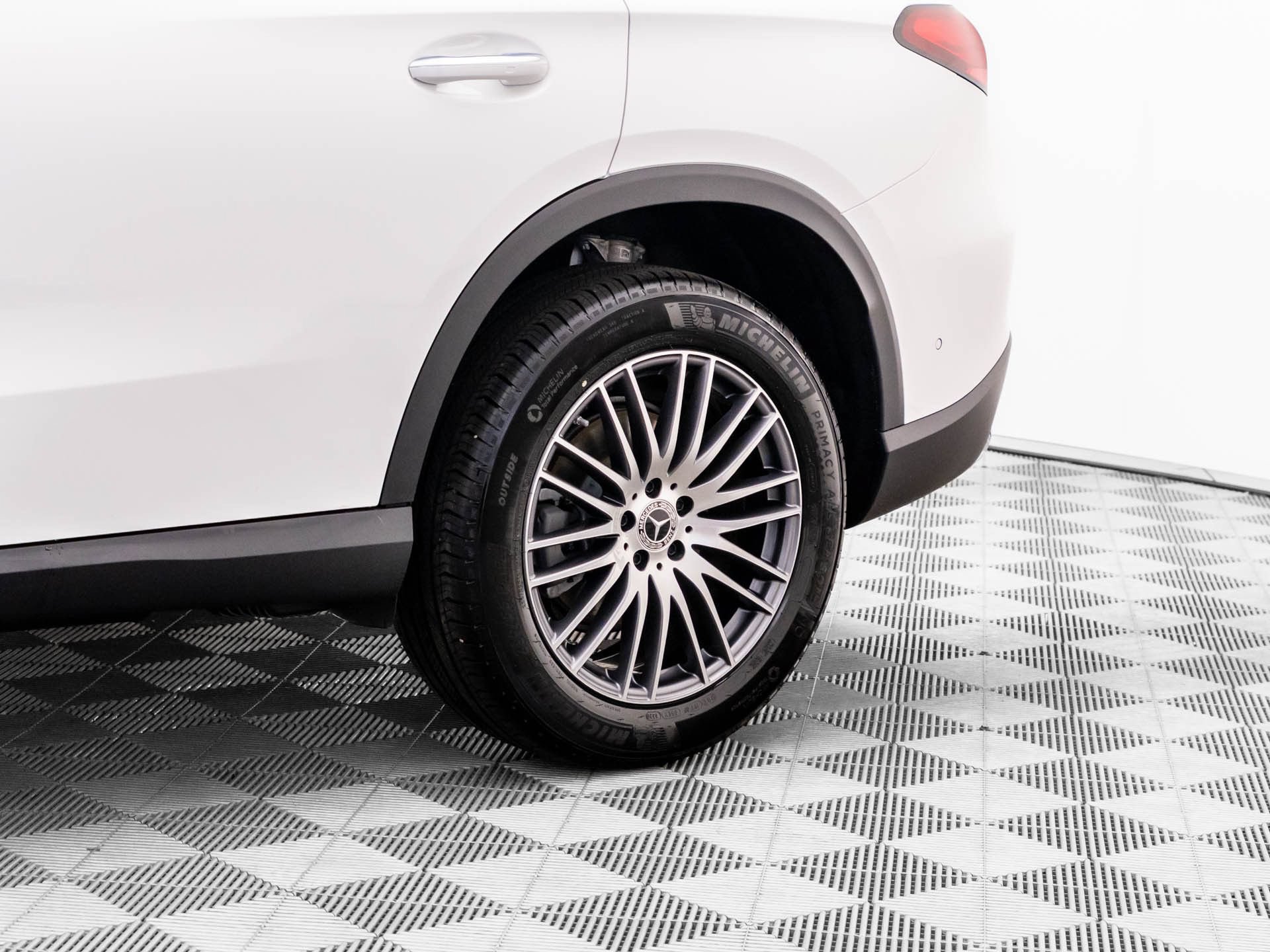 New 2026 Mercedes-Benz GLC 300 4MATIC image 33