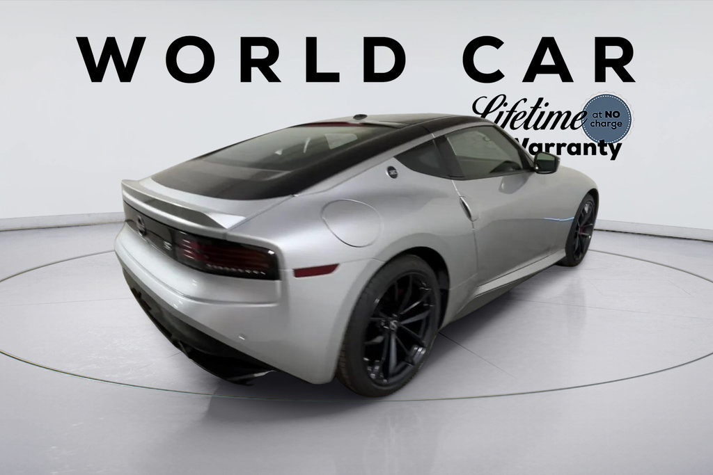 Used 2025 Nissan Z Performance w/ Floor Mat Package RWD image 3