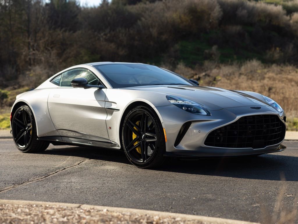 New 2026 Aston Martin V8 Vantage S image 11