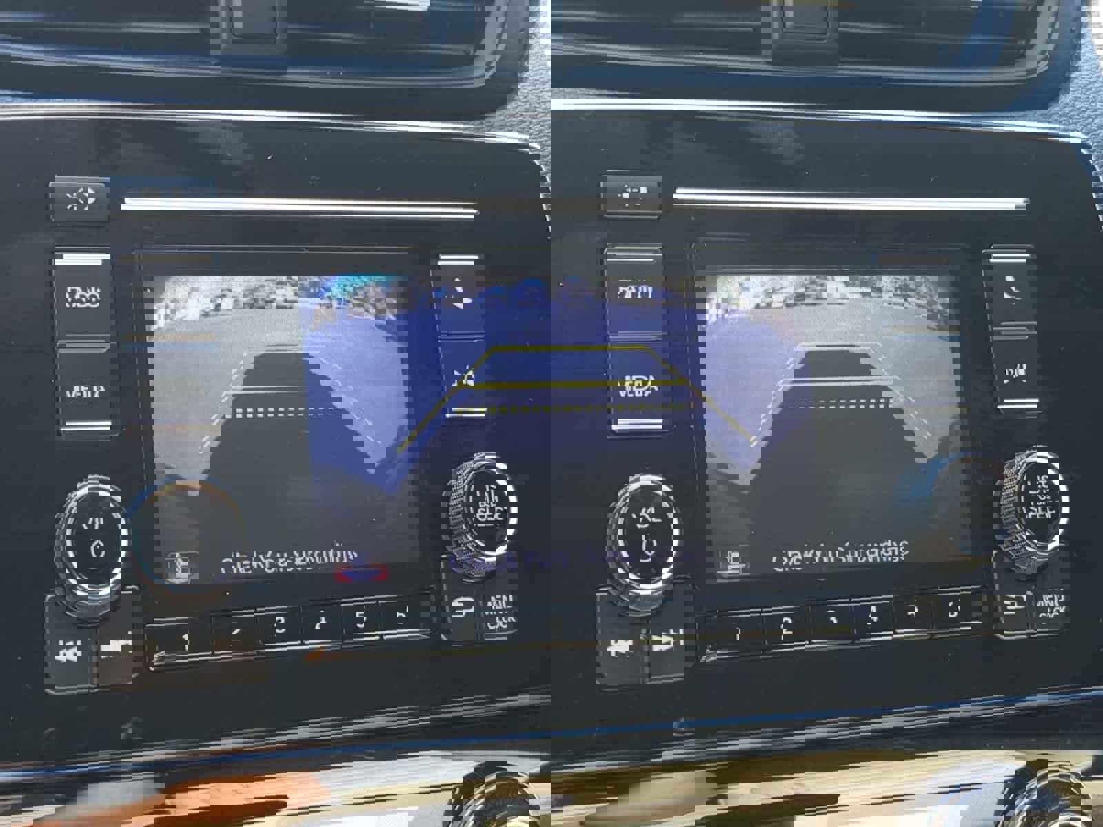 Used 2019 Honda CR-V LX image 19