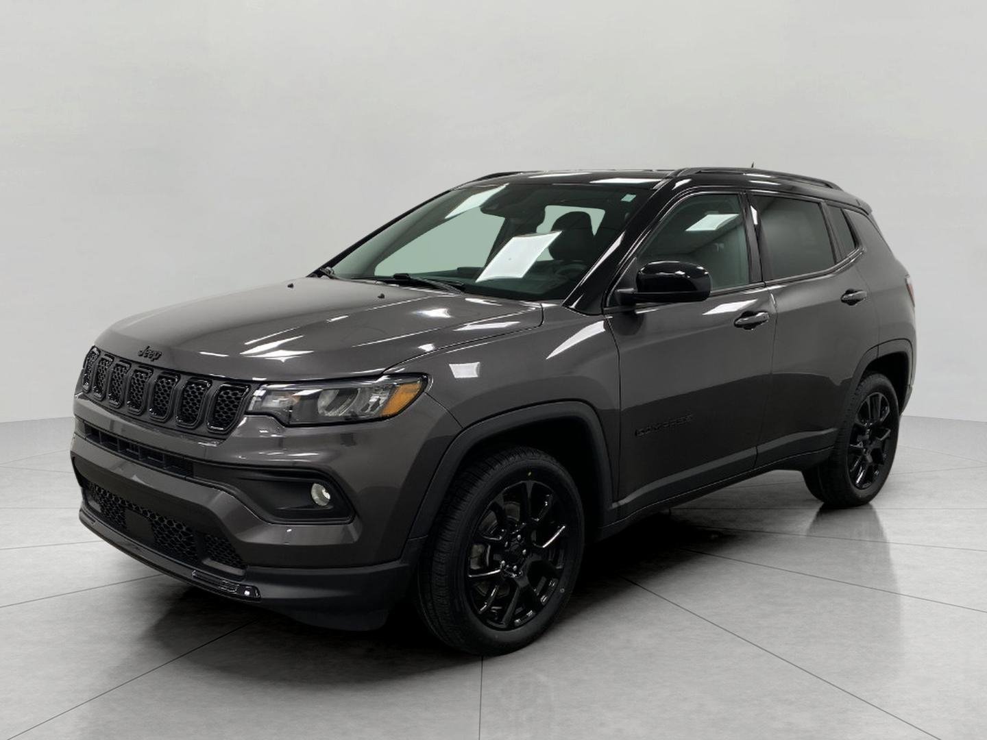 Used 2023 Jeep Compass Altitude w/ Convenience Group AWD/4WD image 10