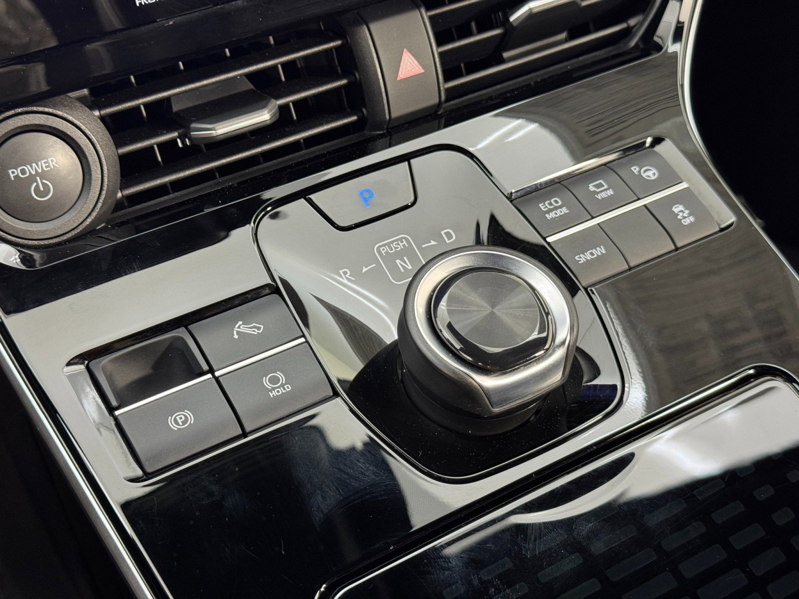 Used 2024 Toyota bZ4X Limited image 26