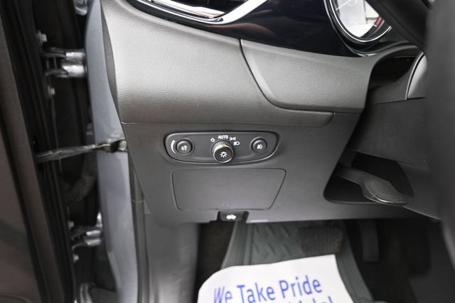 Used 2020 Buick Encore GX Select w/ Experience Buick Package FWD image 32