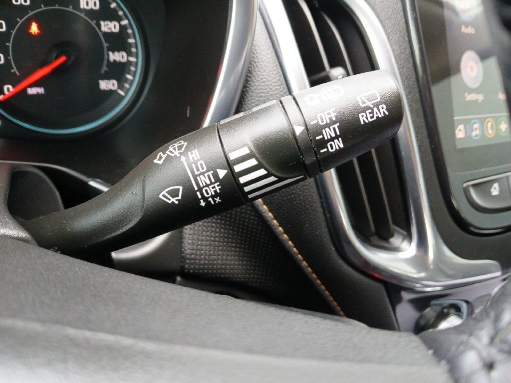 Used 2022 Chevrolet Equinox Premier FWD image 5