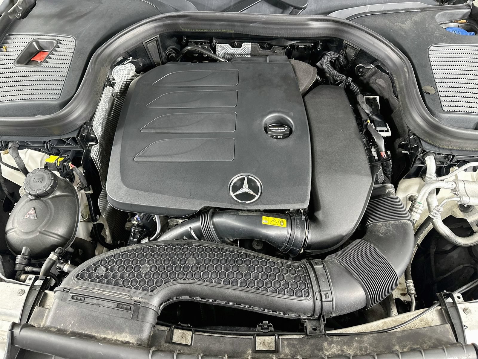 Used 2022 Mercedes-Benz GLC 300 4MATIC image 13