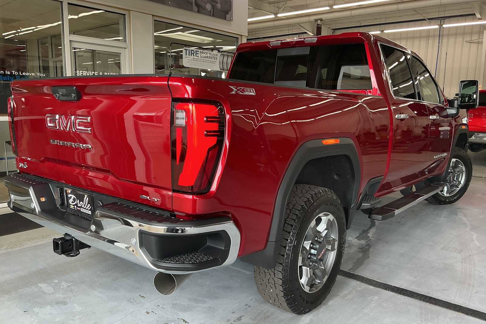 New 2026 GMC Sierra 2500 SLT w/ SLT Premium Package image 4
