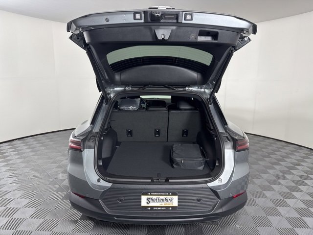 New 2026 Chevrolet Equinox EV LT image 11