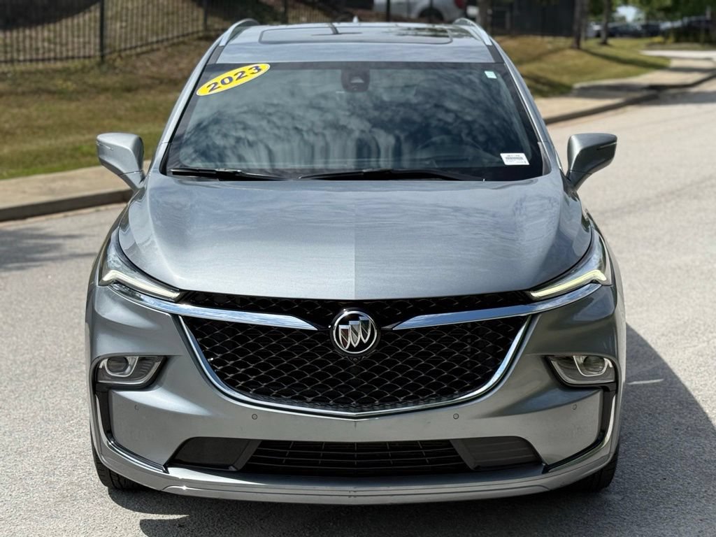 Used 2023 Buick Enclave Avenir w/ Trailering Package, 5000 lbs. AWD/4WD image 9