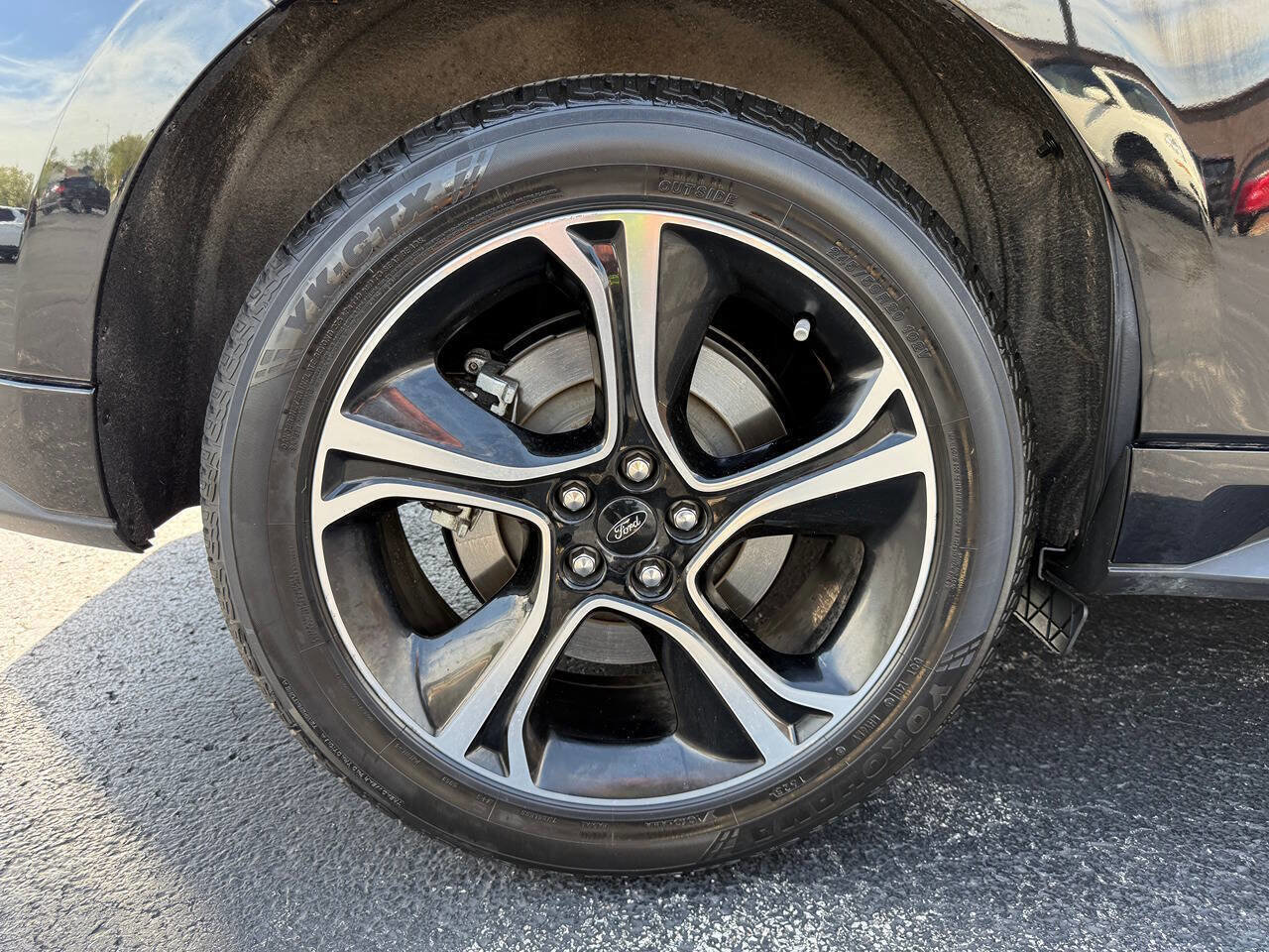 Used 2021 Ford Edge ST image 9