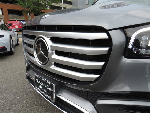 Used 2025 Mercedes-Benz GLS 450 4MATIC image 30