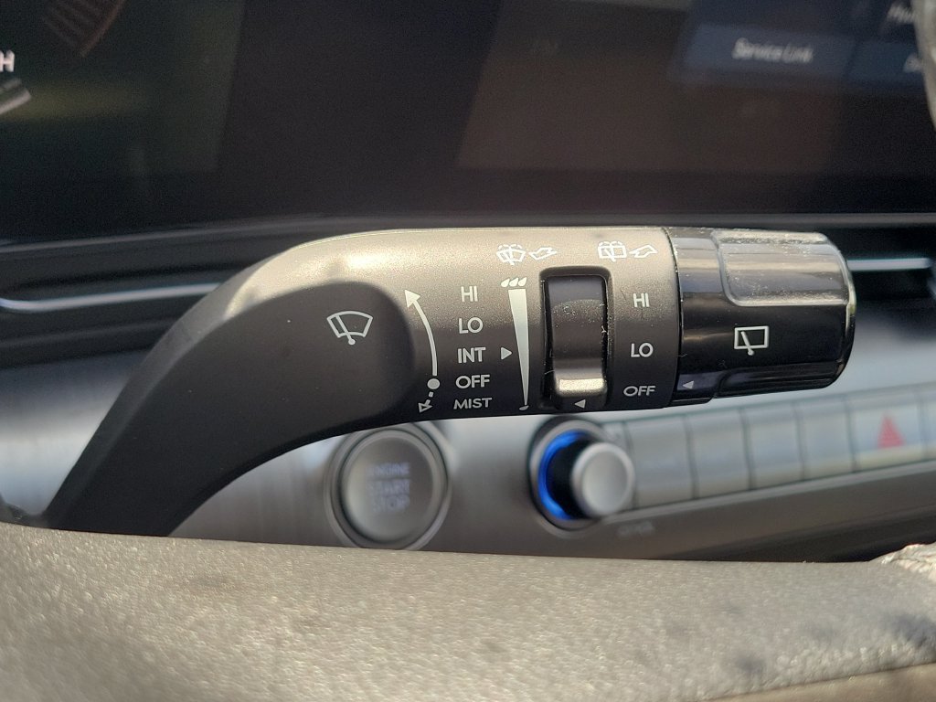Used 2024 Hyundai Kona SEL FWD image 13