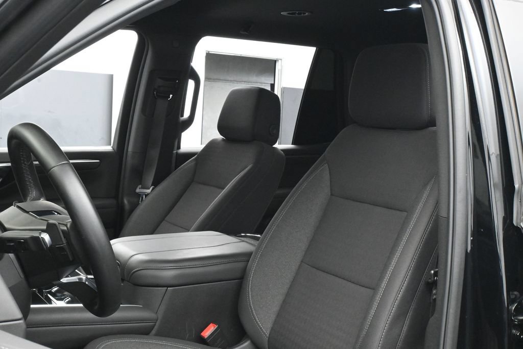Used 2026 Chevrolet Tahoe LS w/ LPO, Dark Essentials Package RWD image 10